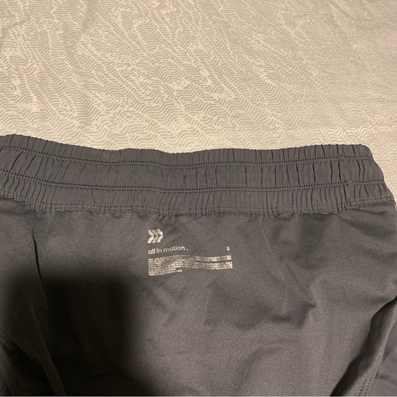 All in motion target shorts size S - Picture 3 of 4